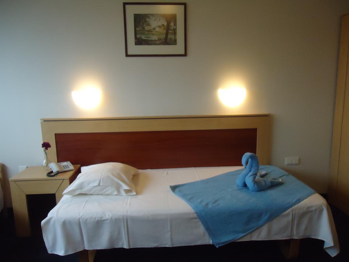 Tanagra Hotel Vilnius Eksteriør billede