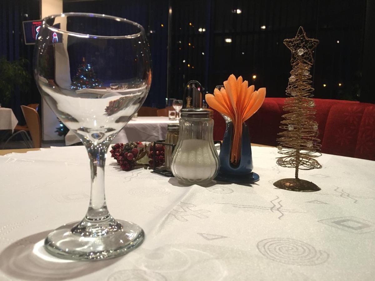 Tanagra Hotel Vilnius Eksteriør billede